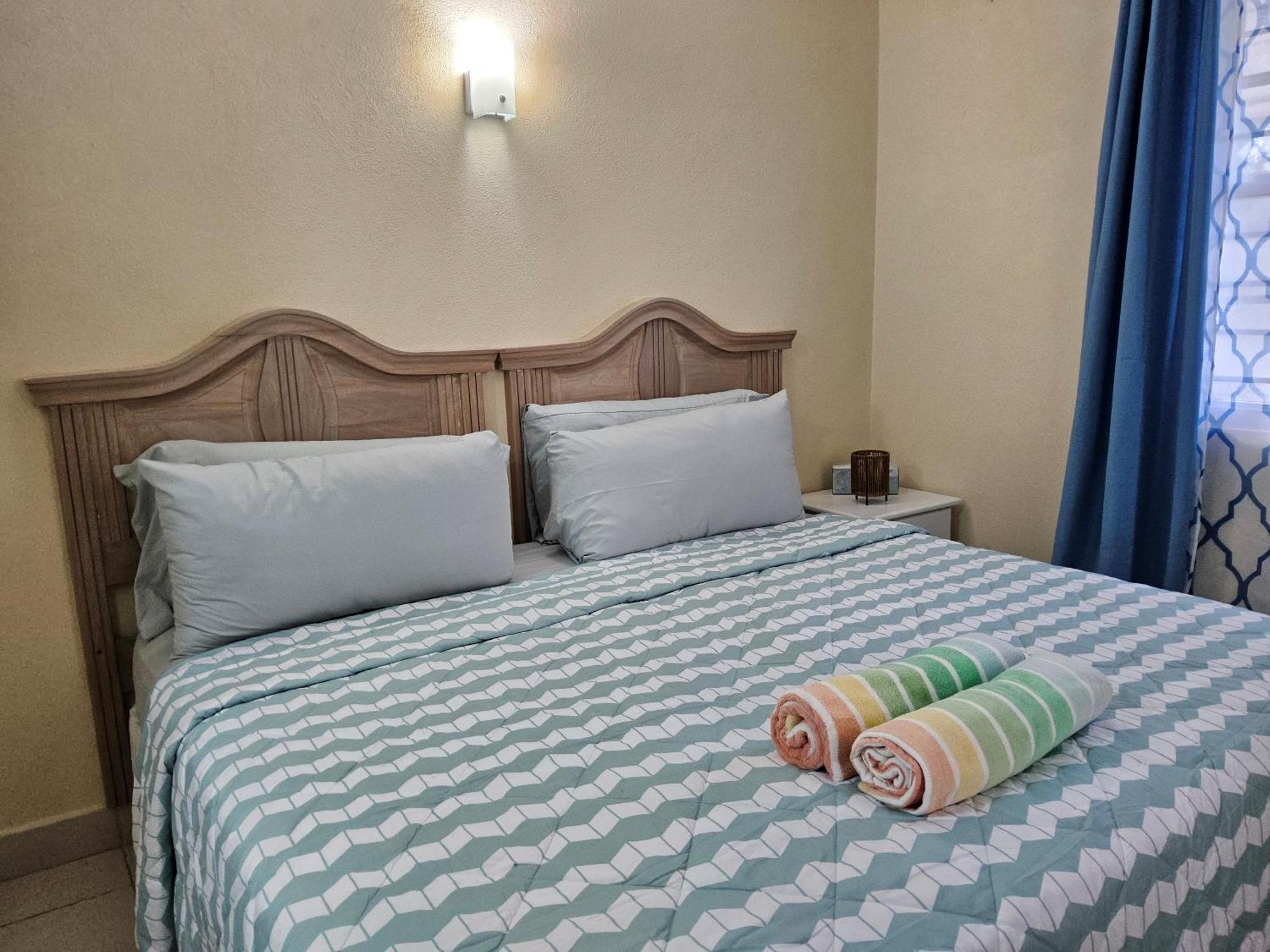 Ocean Bliss Apartments Christ Church Ngoại thất bức ảnh